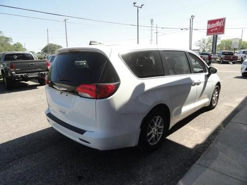 White 2023 Chrysler Voyager LX