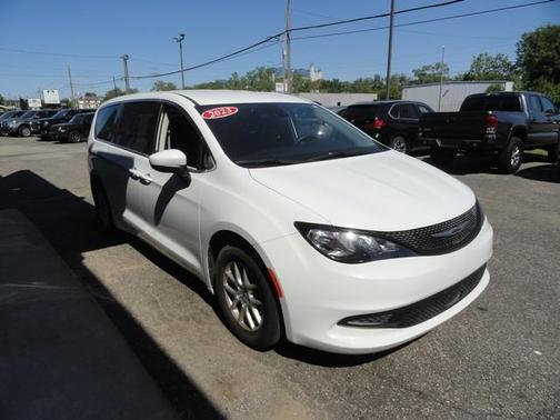 White 2023 Chrysler Voyager LX
