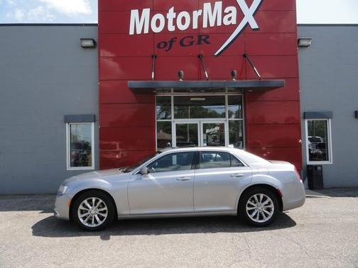 2015 Chrysler 300 Limited