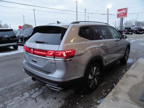 2024 Volkswagen Atlas 2.0T SE