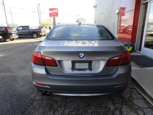 2016 BMW 528 i