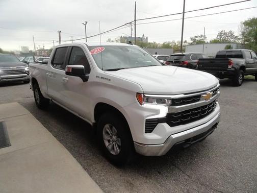 White 2023 Chevrolet Silverado 1500 LT