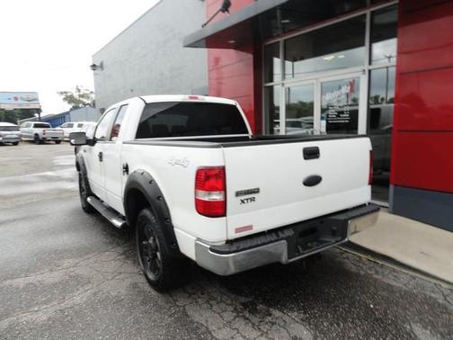 Photo 4 of 14 of 2007 Ford F-150 SuperCab