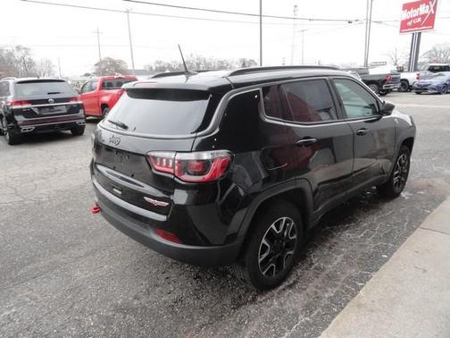 Black 2019 Jeep Compass Trailhawk