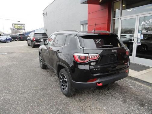 Black 2019 Jeep Compass Trailhawk