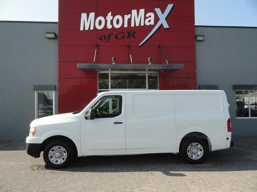 2018 Nissan NV Cargo NV2500 HD SV V6/SV V8