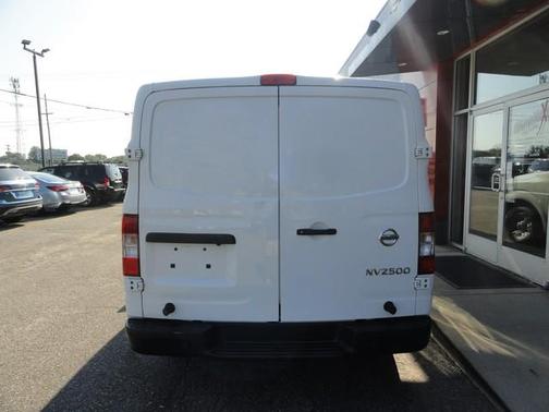 2018 Nissan NV Cargo NV2500 HD SV V6/SV V8