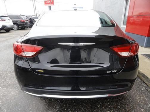 Black 2015 Chrysler 200 Limited