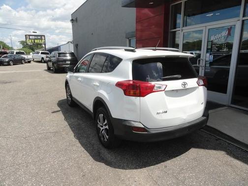 White 2013 Toyota RAV4 LE