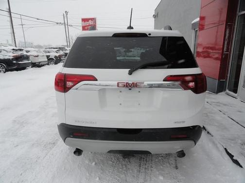 2018 GMC Acadia SLE-2