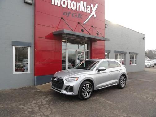 Florett Silver Metallic 2022 Audi Q5 45 S line Premium Plus