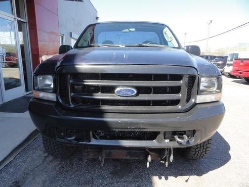 Blue 2004 Ford F-250 Super Duty