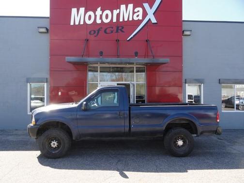 Blue 2004 Ford F-250 Super Duty