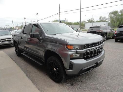 2021 Chevrolet Silverado 1500 Custom