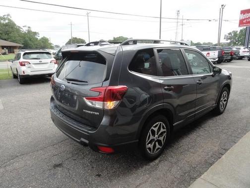 Magnetite Gray Metallic 2023 Subaru Forester Premium