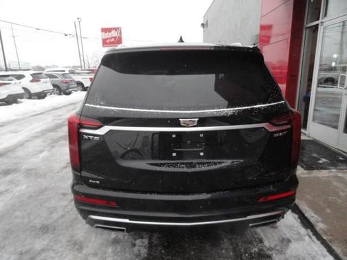 2024 Cadillac XT6 Luxury AWD