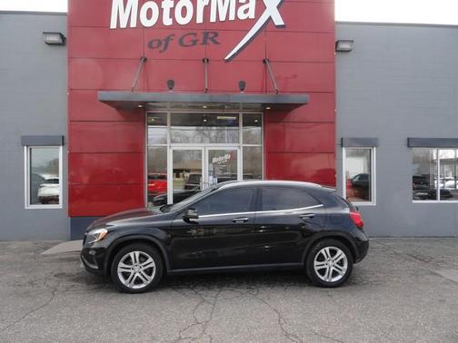 Black 2016 Mercedes-Benz GLA-Class GLA 250 4MATIC