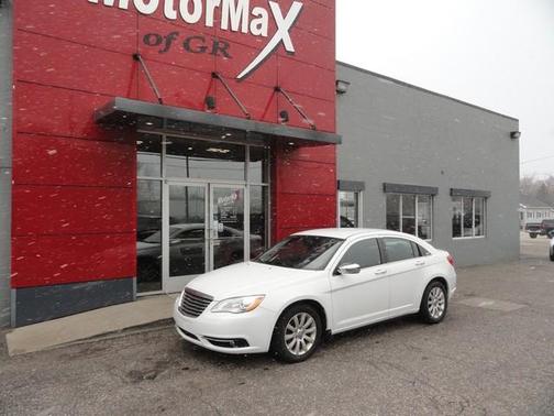 2013 Chrysler 200 Limited