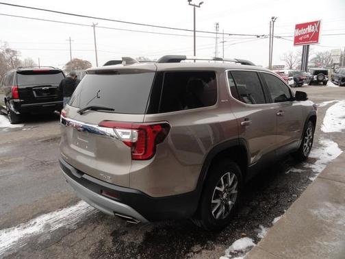 2023 GMC Acadia SLT