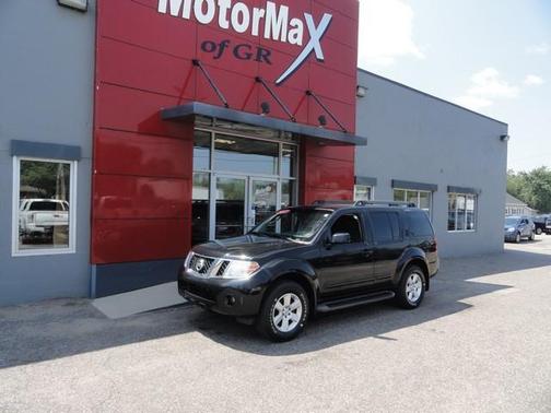2012 Nissan Pathfinder SV