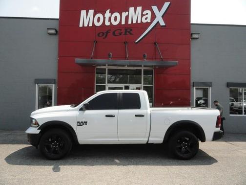 2022 RAM 1500 Classic SLT