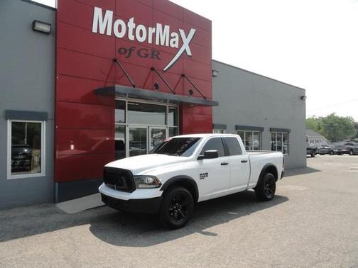 2022 RAM 1500 Classic SLT