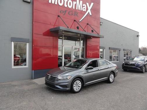 Platinum Gray Metallic 2019 Volkswagen Jetta 1.4T S