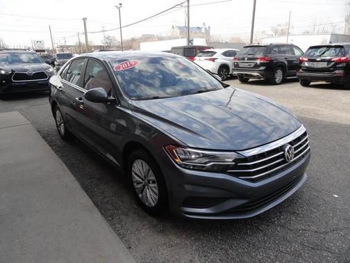 Platinum Gray Metallic 2019 Volkswagen Jetta 1.4T S