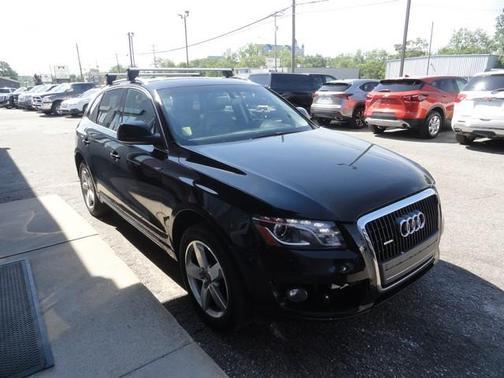 Black 2012 Audi Q5 2.0T Premium