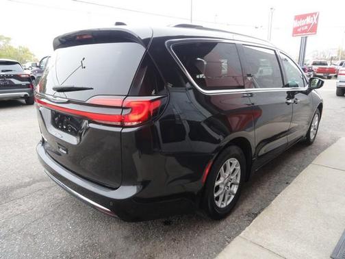 2021 Chrysler Pacifica Touring-L