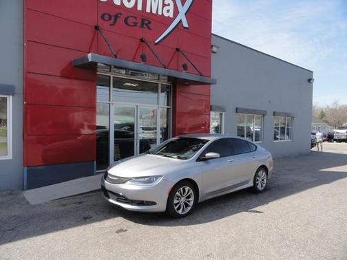 2016 Chrysler 200 S
