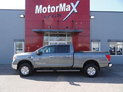 2018 Nissan Titan XD SV