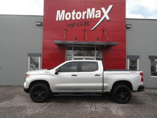 2022 Chevrolet Silverado 1500 Custom Trail Boss