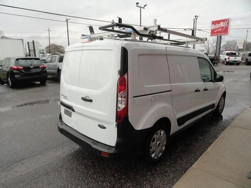 White 2023 Ford Transit Connect XL