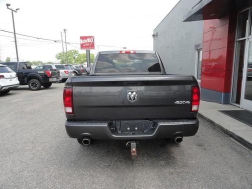 2018 RAM 1500 ST