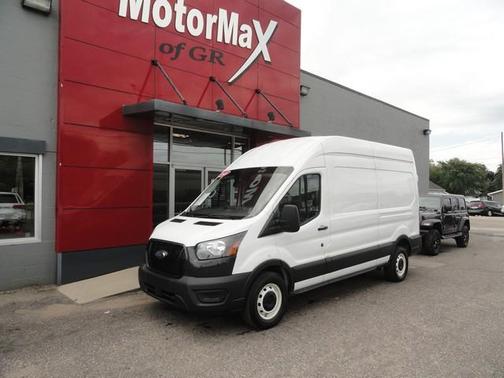 2021 Ford Transit-250 