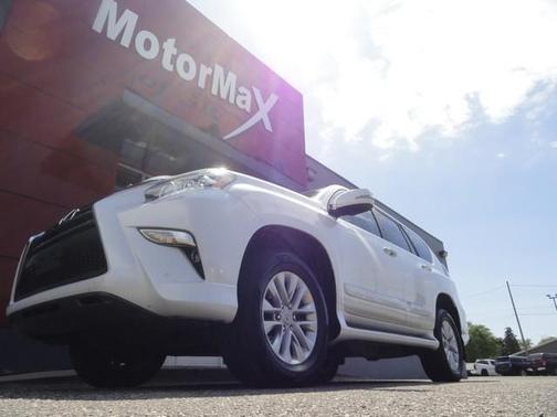 White 2019 Lexus GX 460