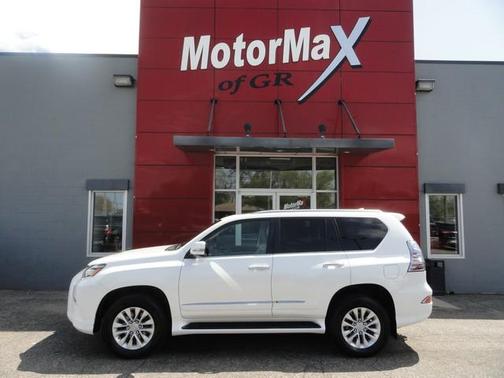 White 2019 Lexus GX 460