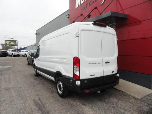 2019 Ford Transit-250 148 WB Medium Roof Cargo
