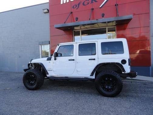 2013 Jeep Wrangler Unlimited Sahara