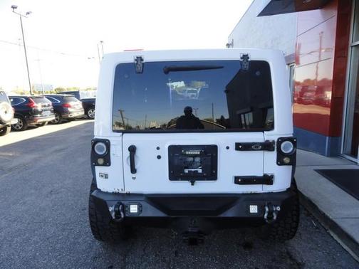 2013 Jeep Wrangler Unlimited Sahara