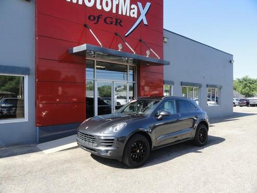 2017 Porsche Macan S