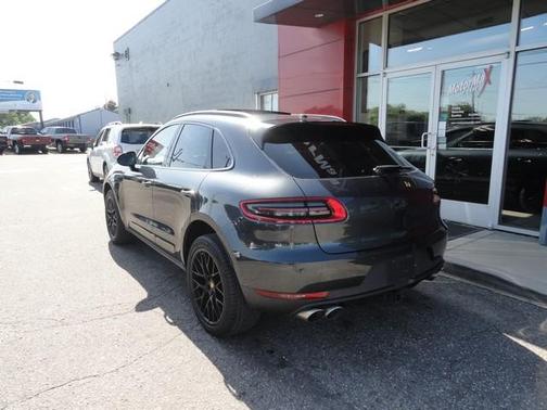 2017 Porsche Macan S