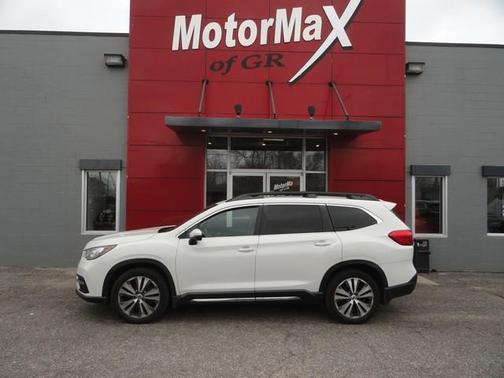 Crystal White Pearl 2020 Subaru Ascent Limited 7-Passenger