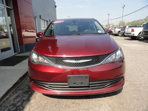 2017 Chrysler Pacifica Touring