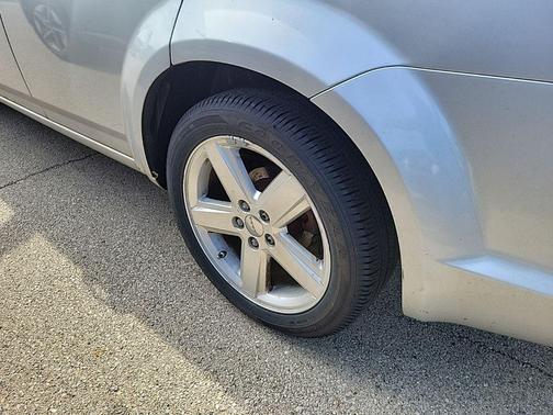 Bright Silver Metallic Clearcoat 2012 Dodge Avenger SXT