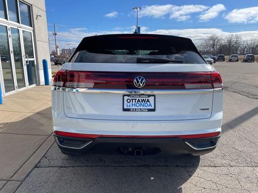 2025 Volkswagen Atlas Cross Sport 2.0T SE w/Technology 4MOTION