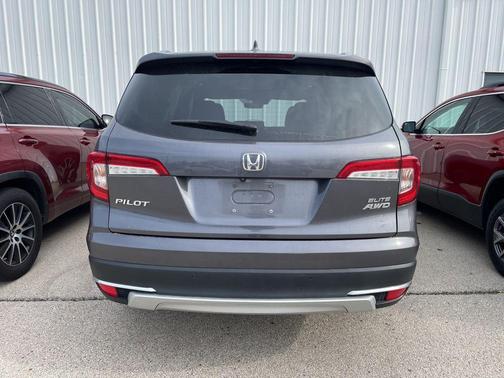 Modern Steel Metallic 2019 Honda Pilot Elite