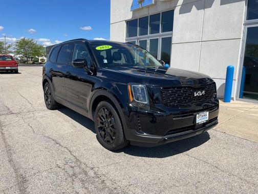 Ebony Black 2022 Kia Telluride EX