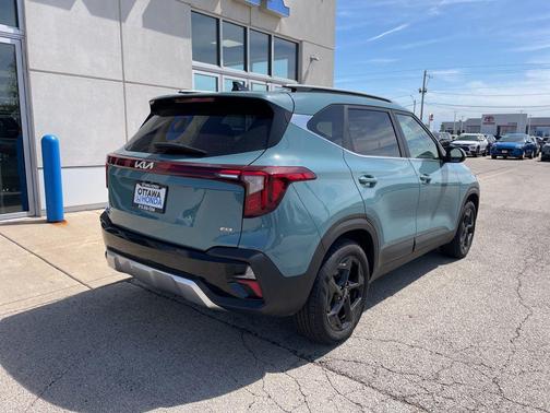 Pluton Blue 2026 Kia Seltos EX